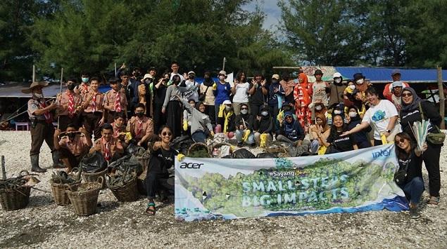 #SayangBumi, Acer & Seasoldier Edukasi Pelajar, Bersihkan Sampah di Pantai Surabaya