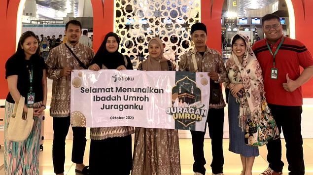 Titipku Berangkatkan Umroh Pedagang Pasar Mandiri & Pasar Tomang Barat