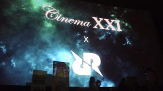 Resmi Berpartner, Cinema 21 & Team RRQ adu RRQ Athena dengan Fans di Bioskop